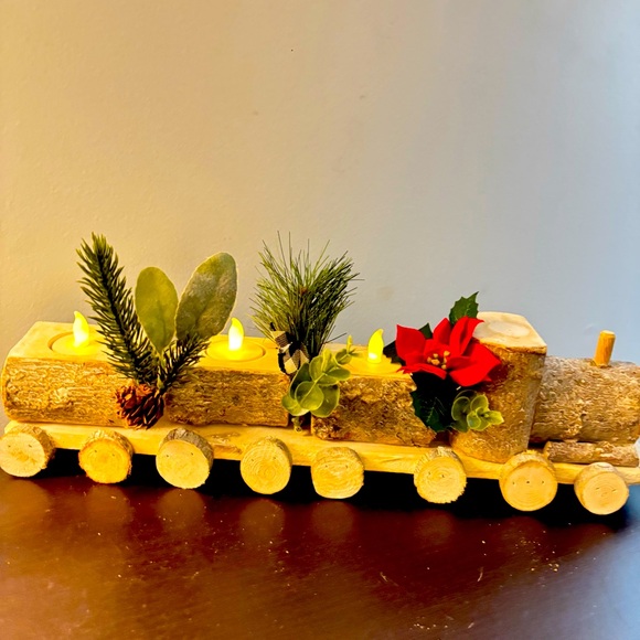 Handmade Log Truck Tea Light Candle Decor Decorate Different Seasons Holidays - Picture 11 of 15